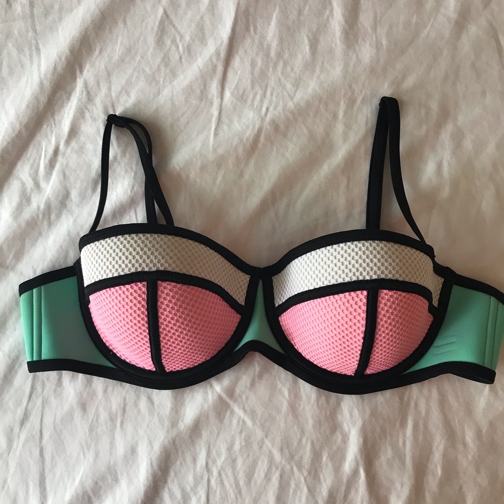 Triangl bikini top